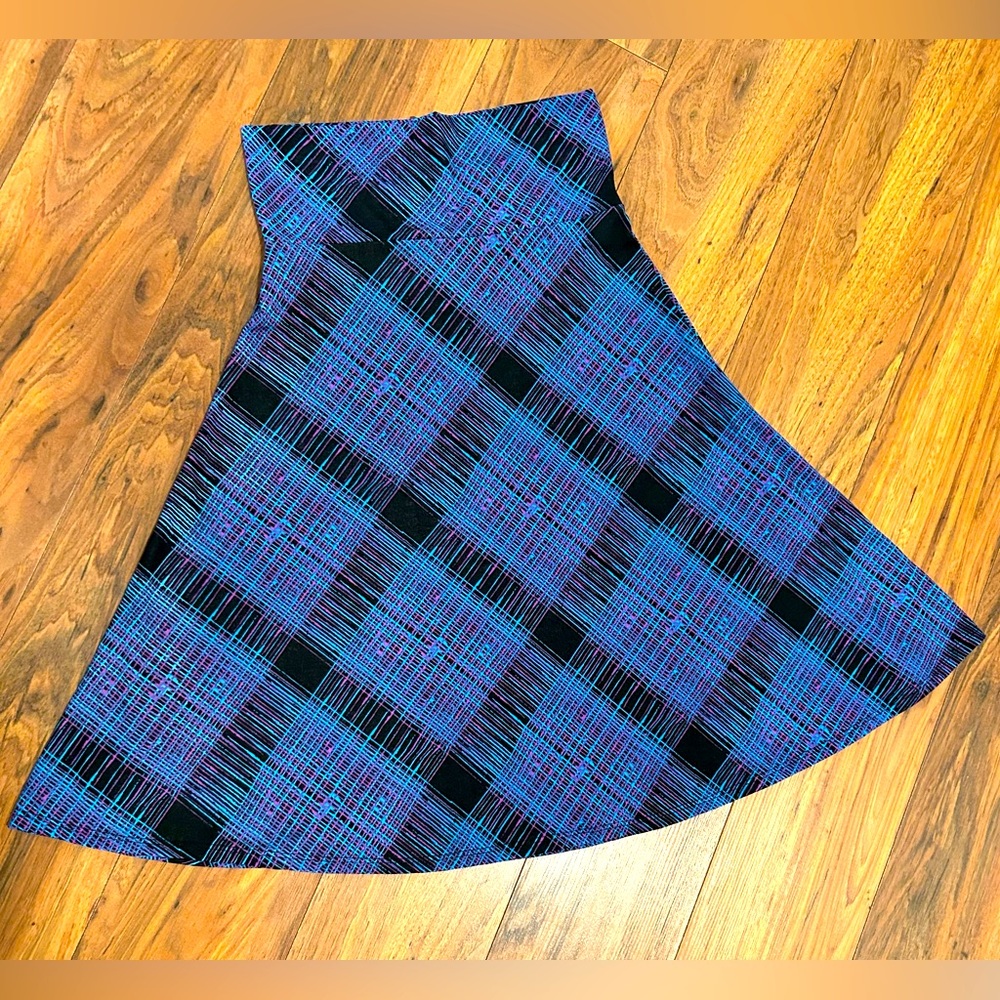 LuLaRoe Azure A-Line skirt. XS